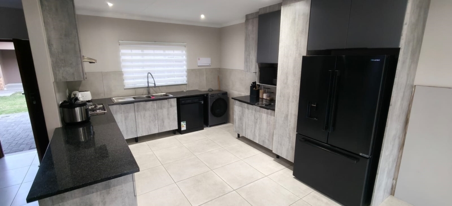 3 Bedroom Property for Sale in Waterkloof East North West
